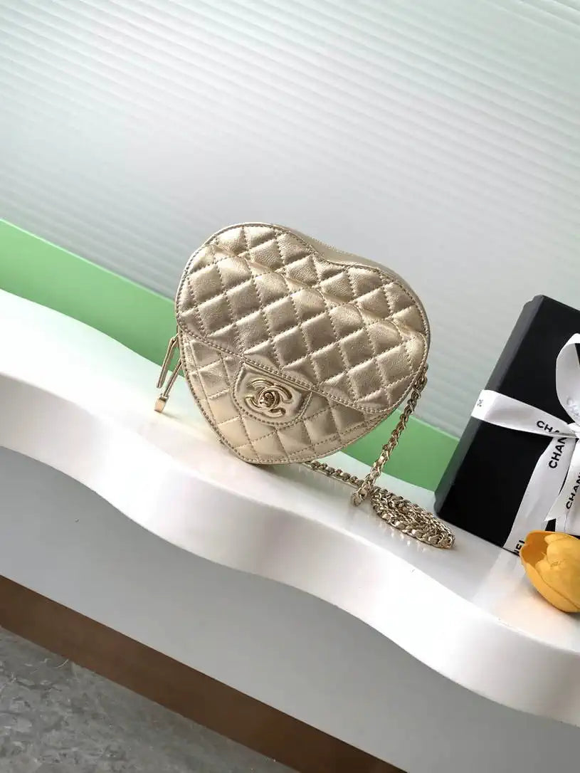 Chanel 25B Heart Clutch with Chain Lambskin Gold-Tone Metal AS3191