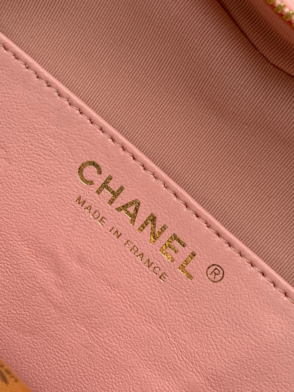 Chanel 25B Heart Clutch with Chain Lambskin Gold-Tone Metal AS3191