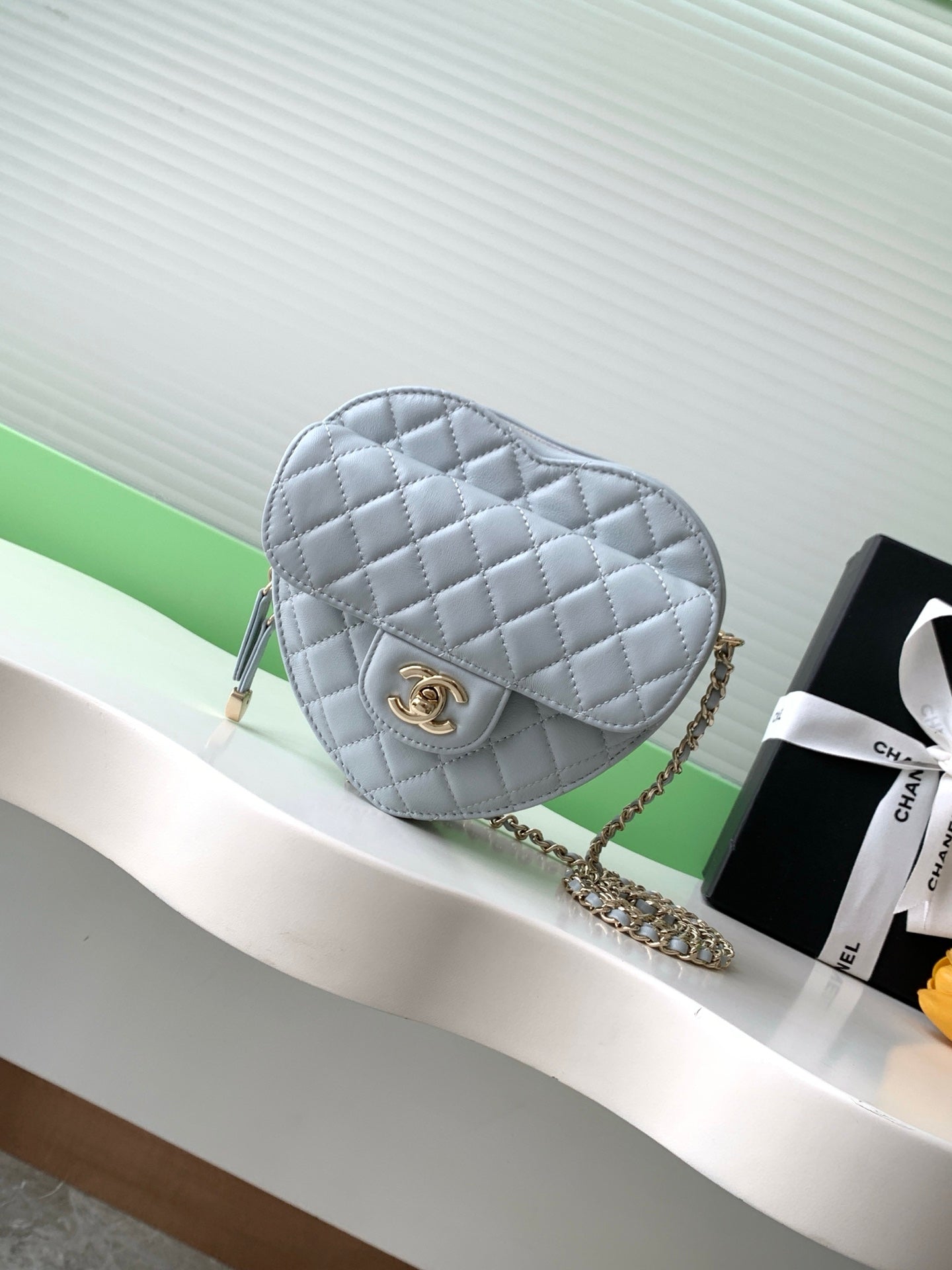 Chanel 25B Heart Clutch with Chain Lambskin Gold-Tone Metal AS3191