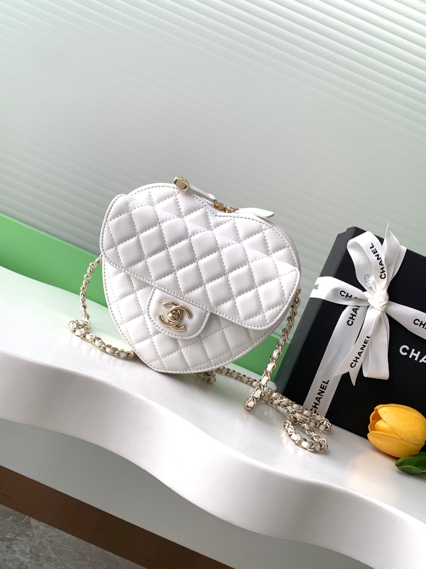 Chanel 25B Heart Clutch with Chain Lambskin Gold-Tone Metal AS3191