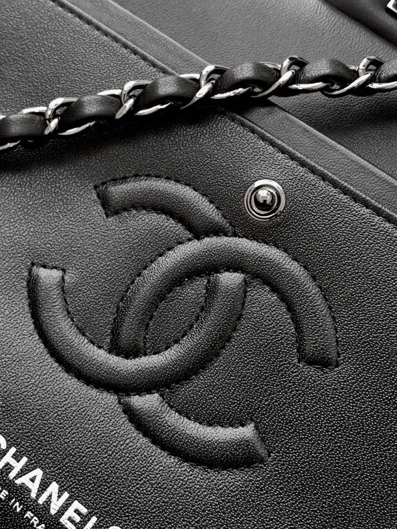 Chanel 25C A01112 Flap Bag Black Fabric Printed