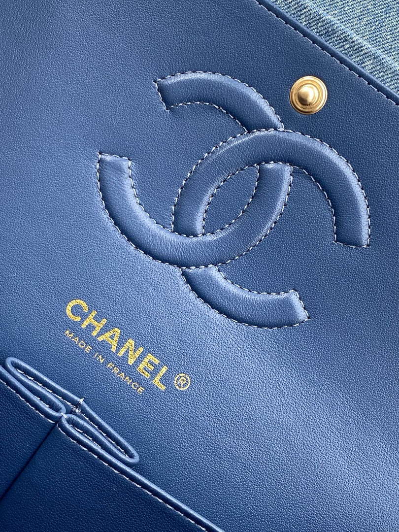 Chanel 25C A01112 Flap Bag Blue and Pink Fabric Printed