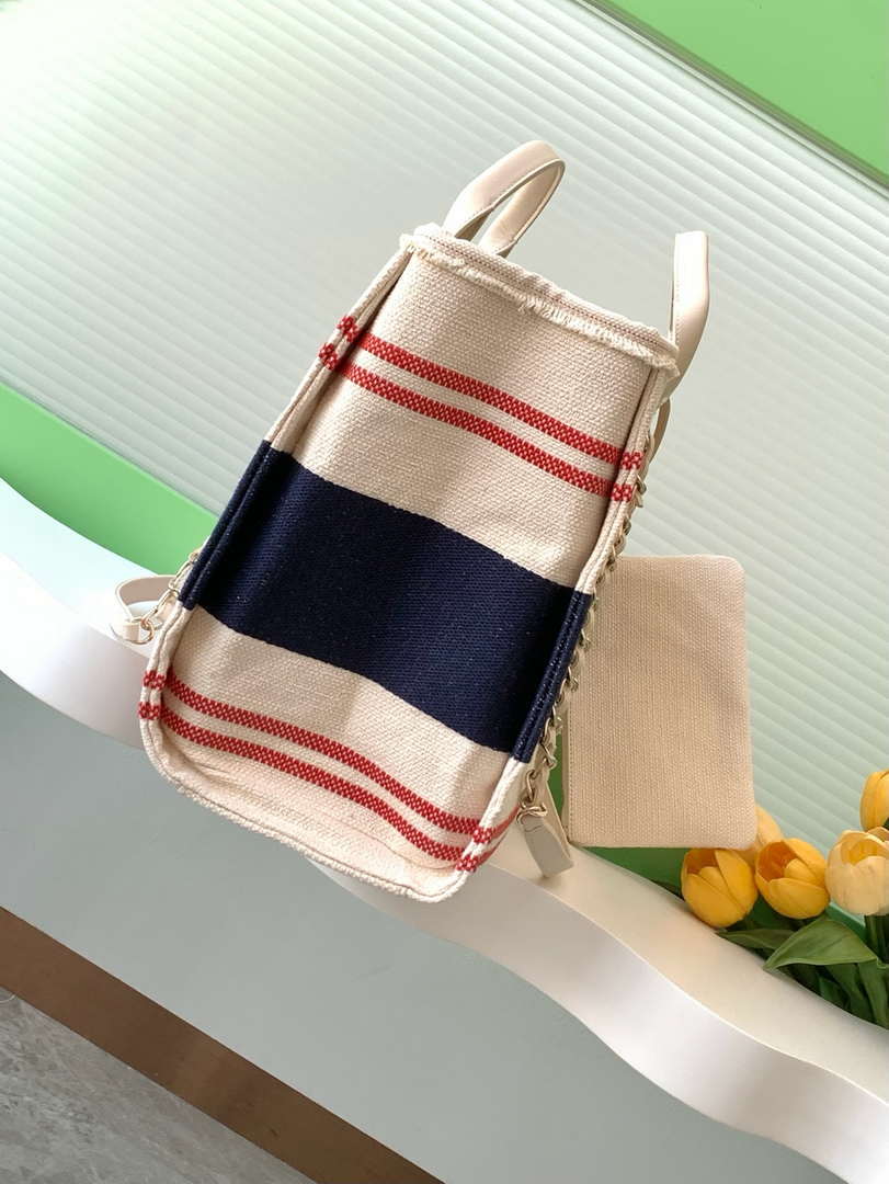 Chanel 25C A66941 Large Shopping Tote Navy Blue