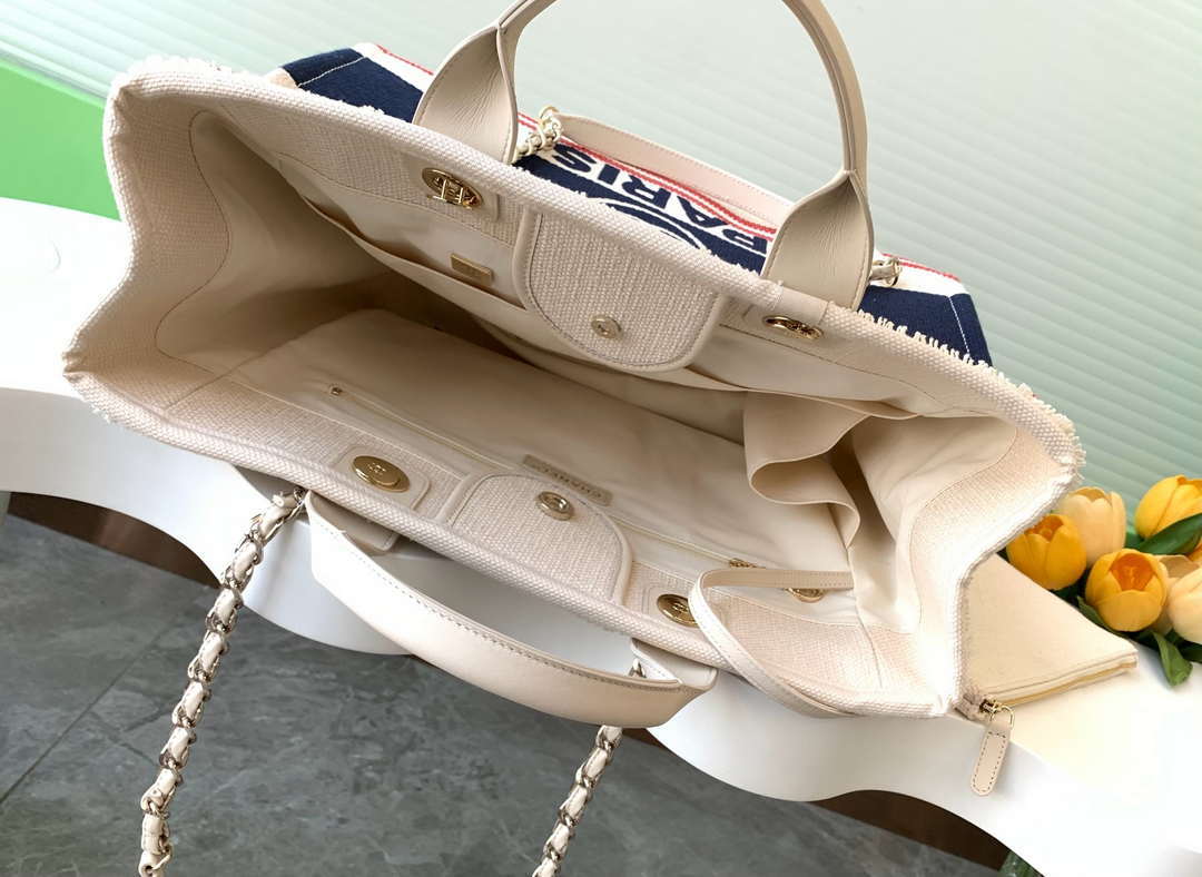 Chanel 25C A66941 Large Shopping Tote Navy Blue