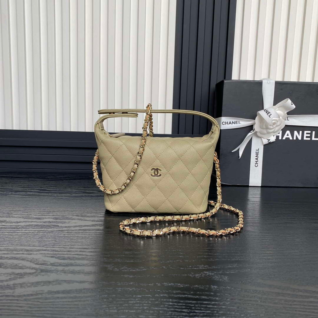 Chanel 25C AP4386 Hobo Grained Calfskin & Gold-Tone Metal Ligth Green