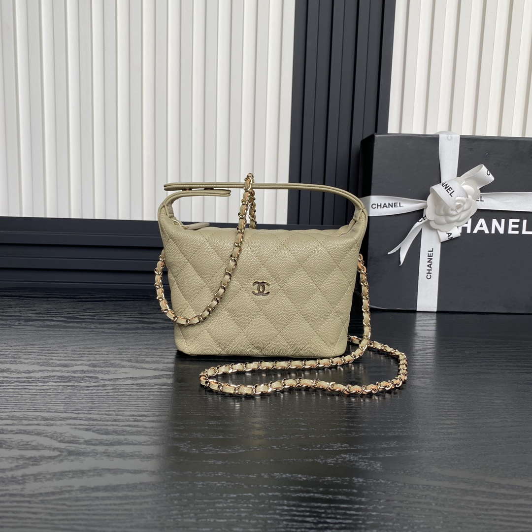 Chanel 25C AP4386 Hobo Grained Calfskin & Gold-Tone Metal Ligth Green