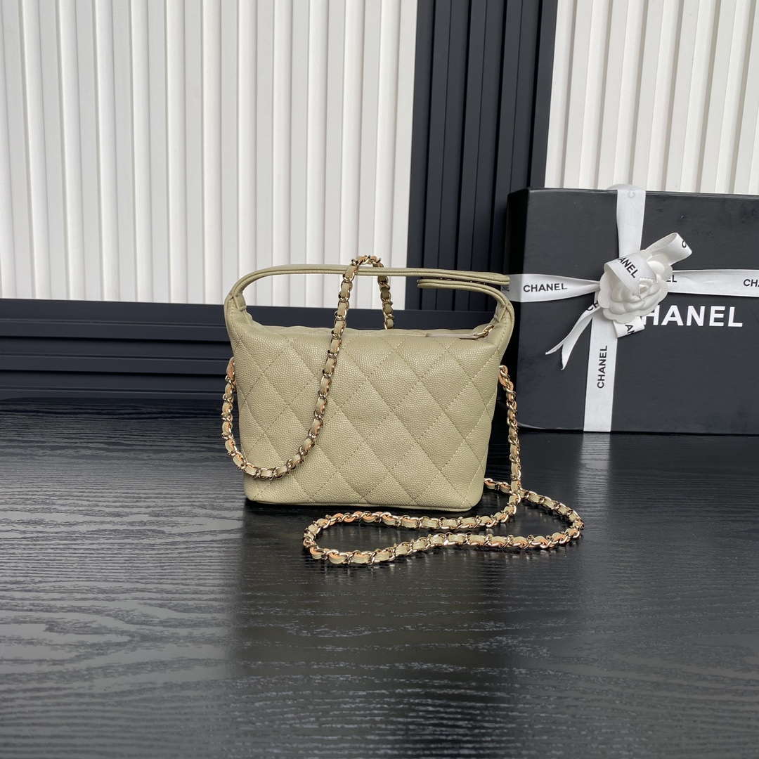 Chanel 25C AP4386 Hobo Grained Calfskin & Gold-Tone Metal Ligth Green