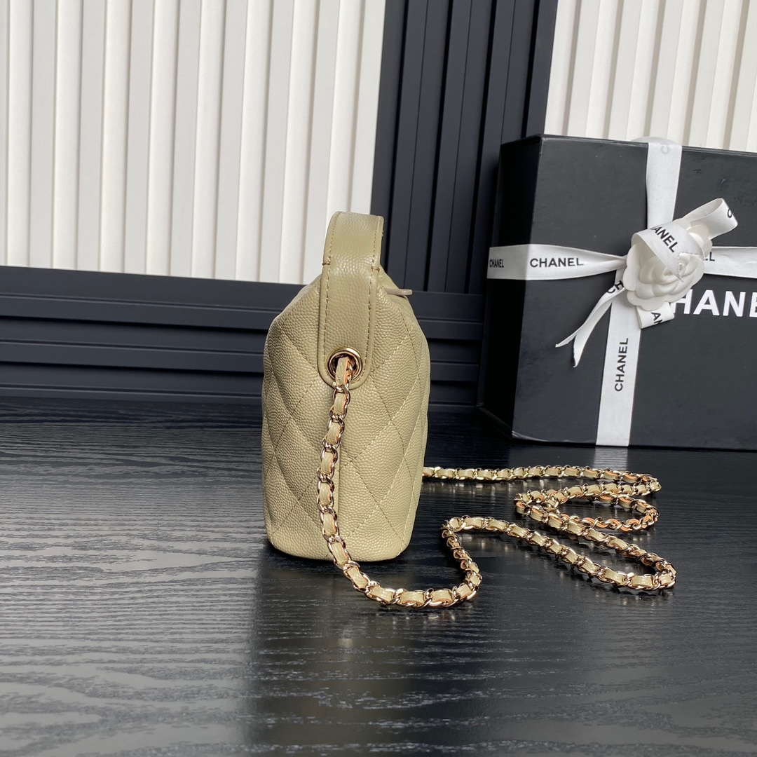 Chanel 25C AP4386 Hobo Grained Calfskin & Gold-Tone Metal Ligth Green