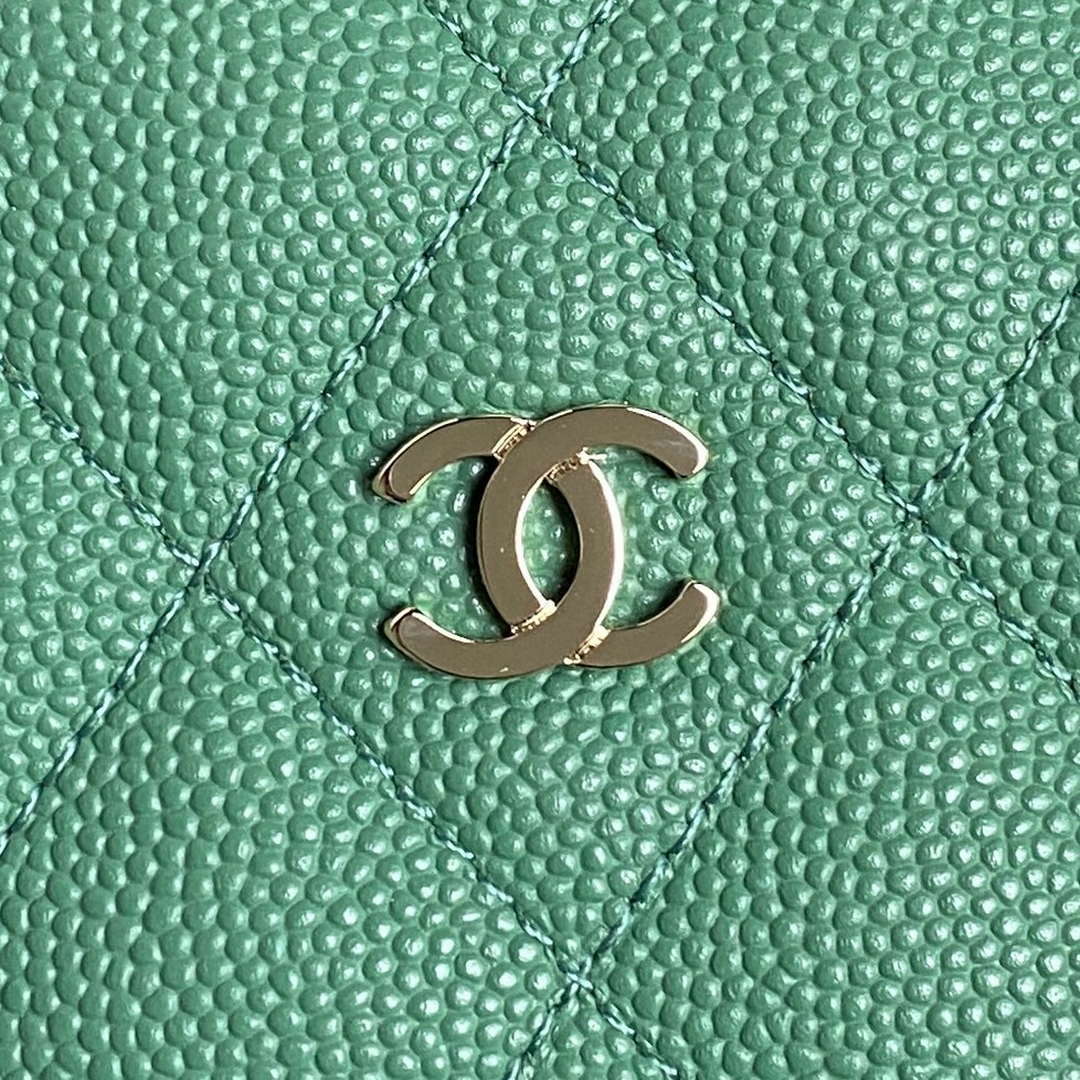 Chanel 25C AP4386 Hobo Grained Calfskin & Gold-Tone Metal Green - Default Title - View 3