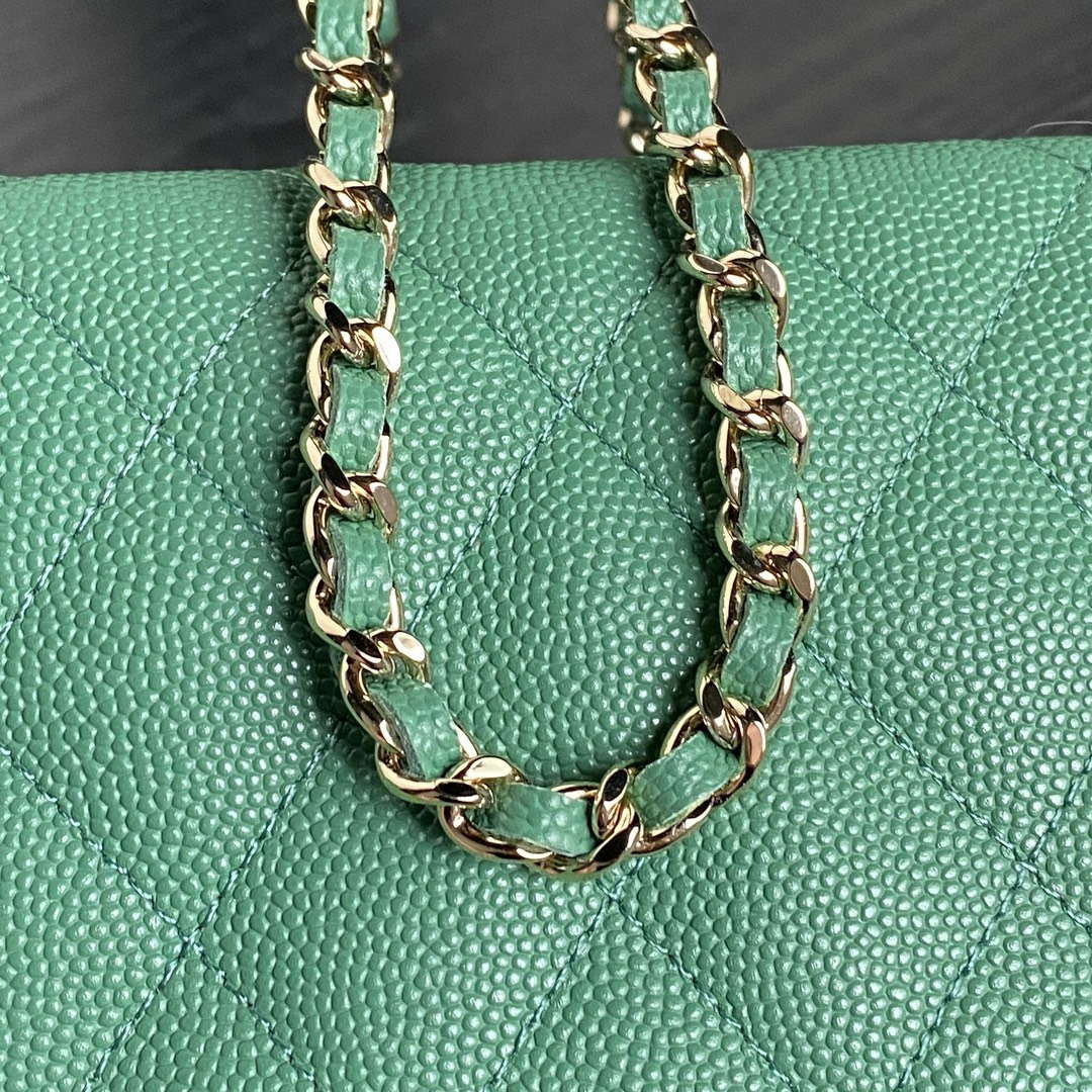 Chanel 25C AP4386 Hobo Grained Calfskin & Gold-Tone Metal Green