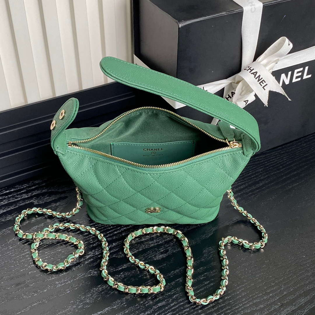 Chanel 25C AP4386 Hobo Grained Calfskin & Gold-Tone Metal Green