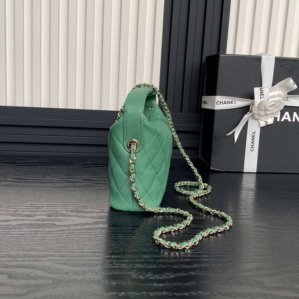 Chanel 25C AP4386 Hobo Grained Calfskin & Gold-Tone Metal Green