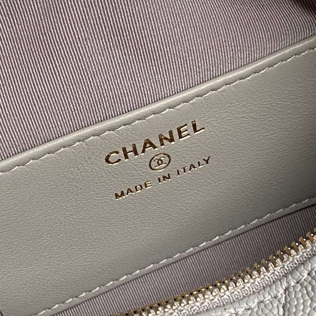 Chanel 25C AP4386 Hobo Grained Calfskin & Gold-Tone Metal Gray