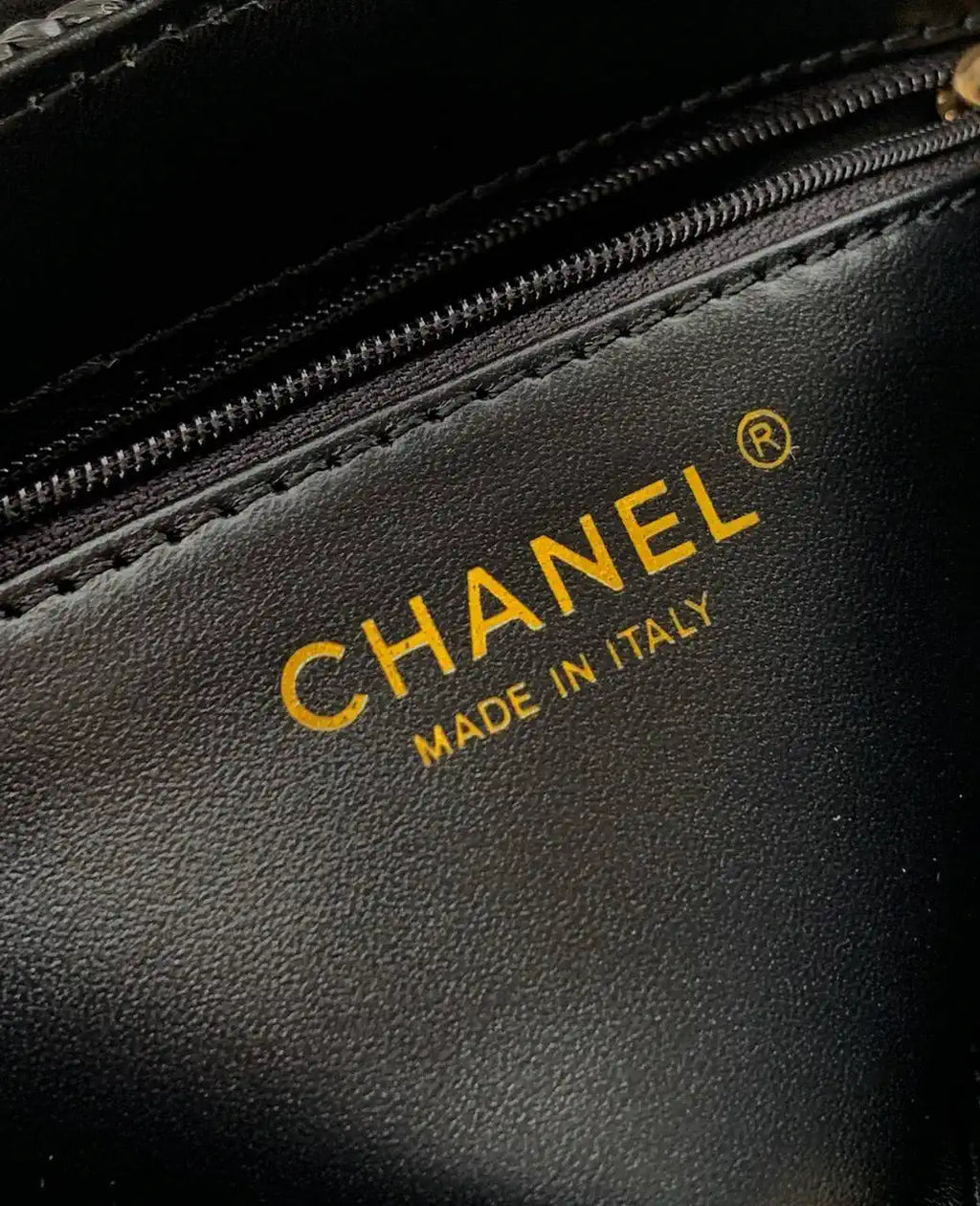 Chanel 25C AS4416 Mini Shopping Bag In Black Raffia And Calfskin