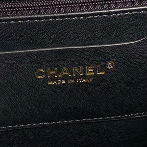 Chanel 25C AS5036 Small Tote Lambskin & Gold-Tone Metal Black - Default Title - View 8