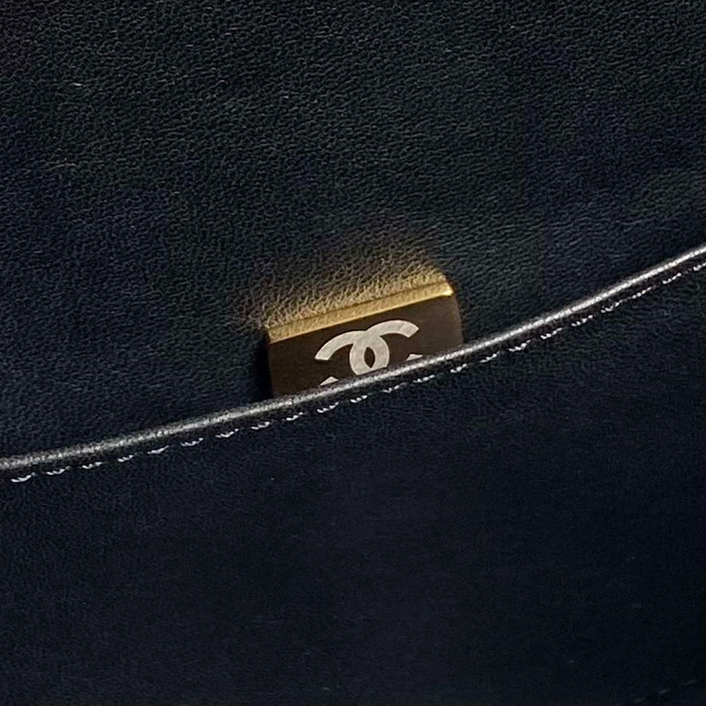 Chanel 25C AS5036 Small Tote Lambskin & Gold-Tone Metal Black