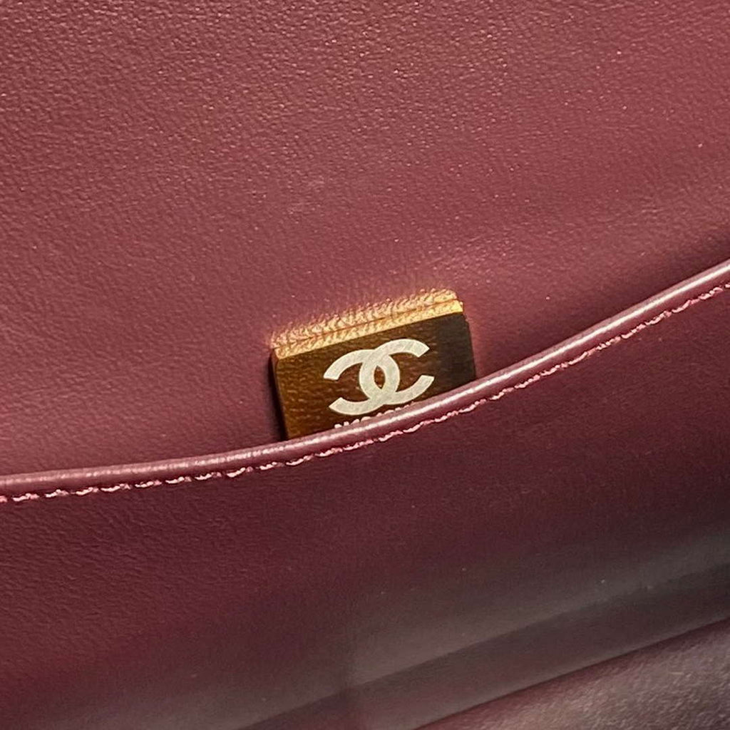 Chanel 25C AS5036 Small Tote Lambskin & Gold-Tone Metal Wine Red