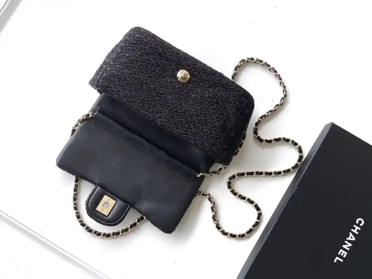 Chanel 25C AS5279 Flap bag Braided Lurex & Gold-Tone Metal Black