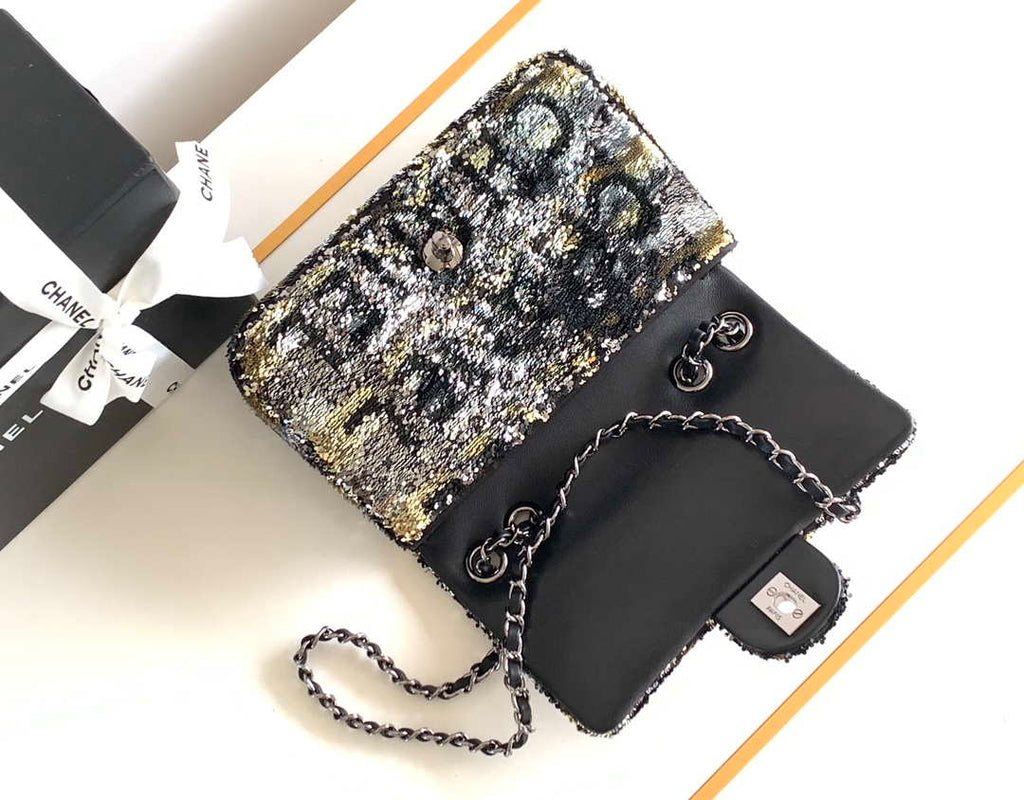 Chanel 25C Mini Classic Handbag A69900 letter shape Black shiny sequin