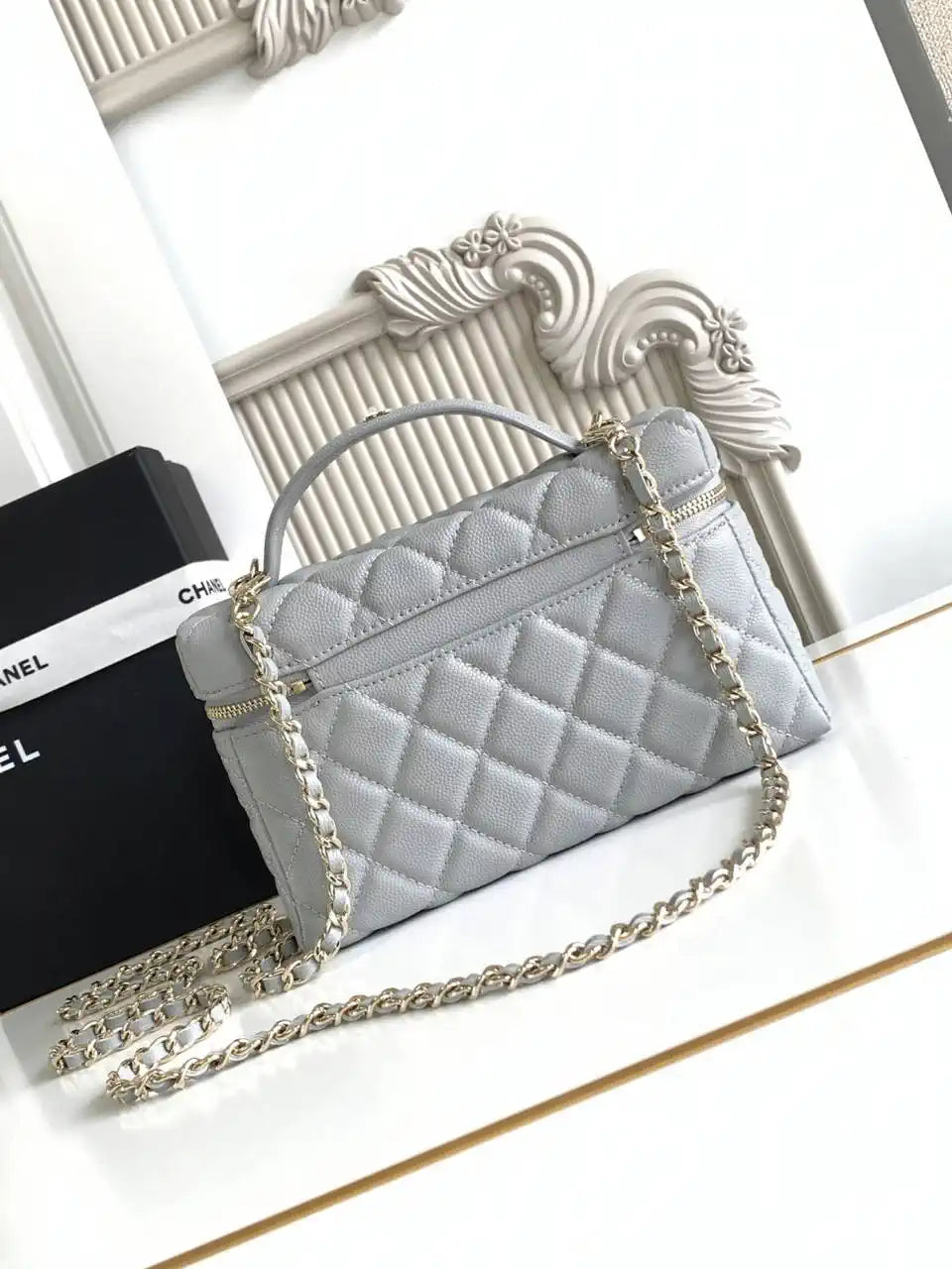 Chanel 25C Vanity with Chain Grained Calfskin AP4407 Gray