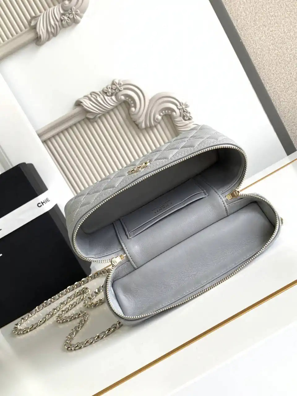 Chanel 25C Vanity with Chain Grained Calfskin AP4407 Gray