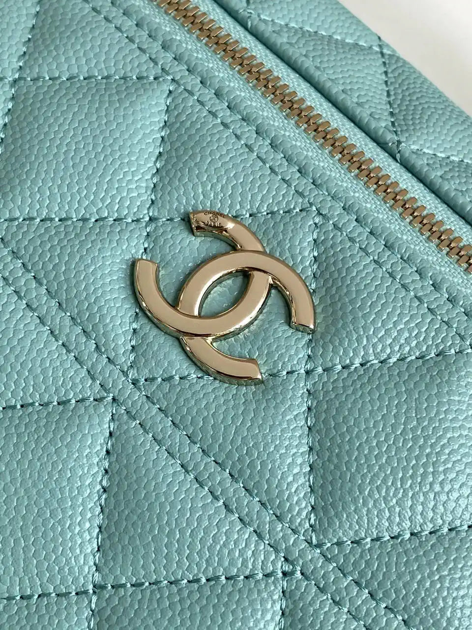 Chanel 25C Vanity with Chain Grained Calfskin AP4407 Blue