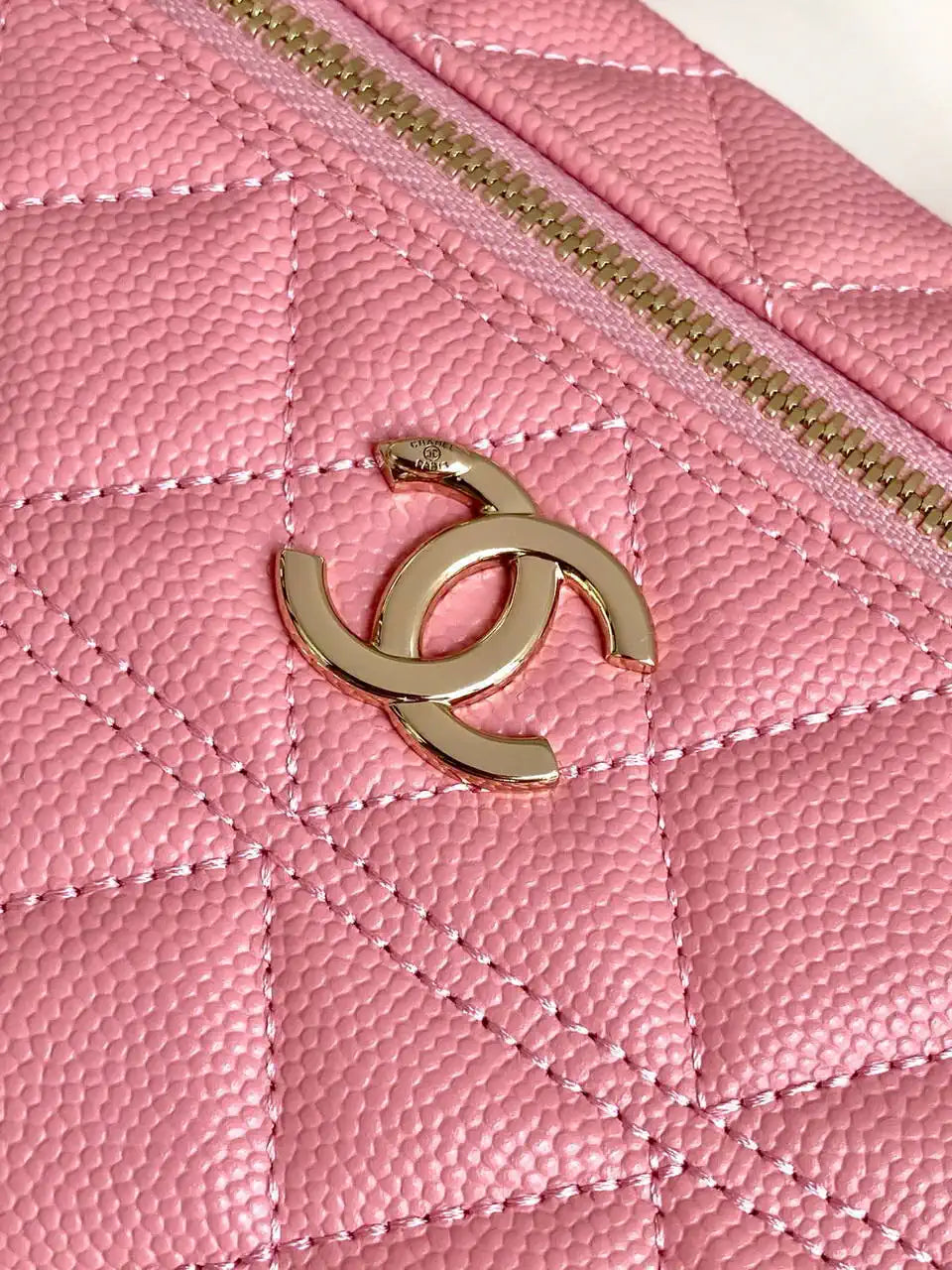 Chanel 25C Vanity with Chain Grained Calfskin AP4407 Pink