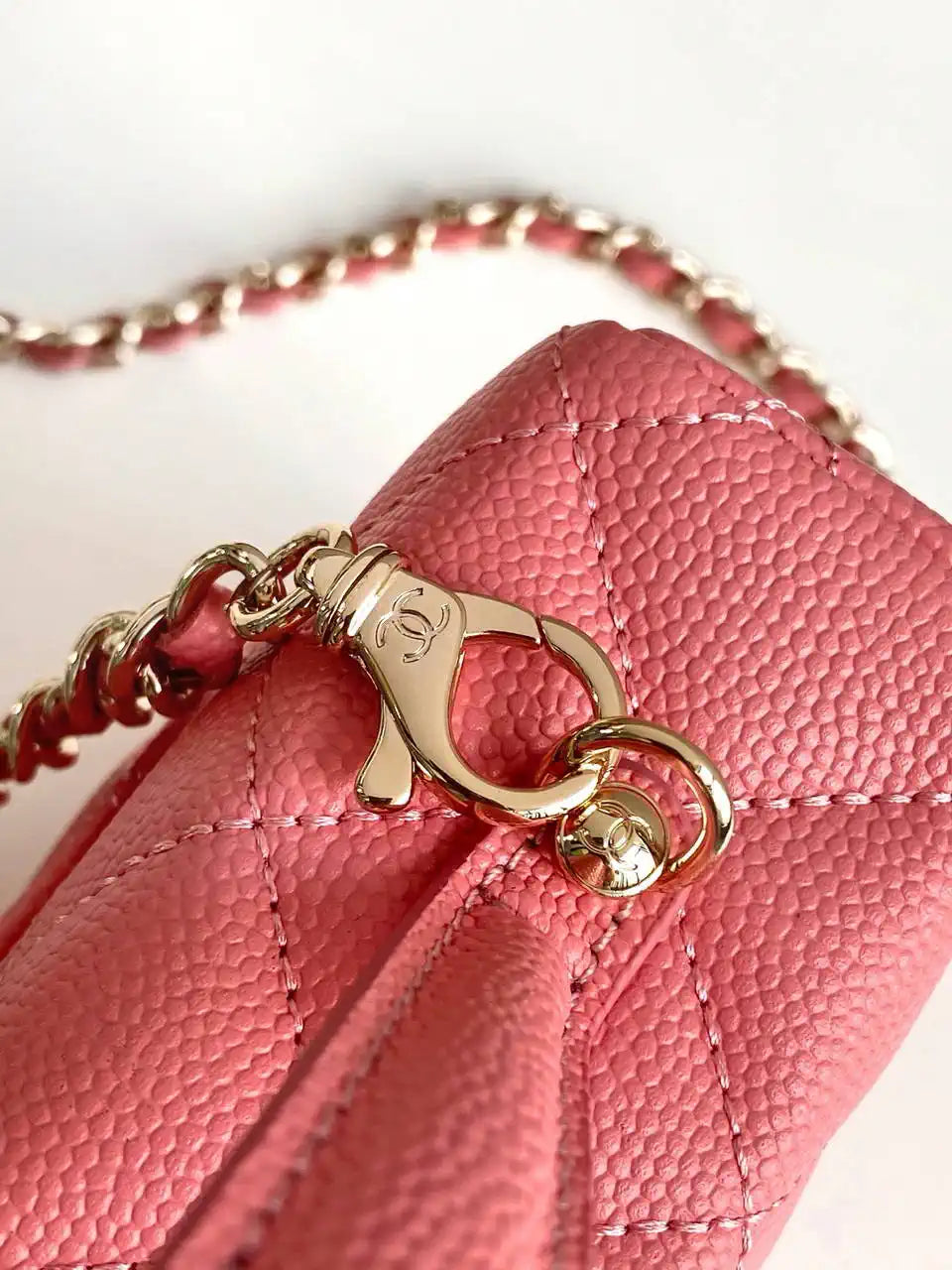 Chanel 25C Vanity with Chain Grained Calfskin AP4407 Rose Red