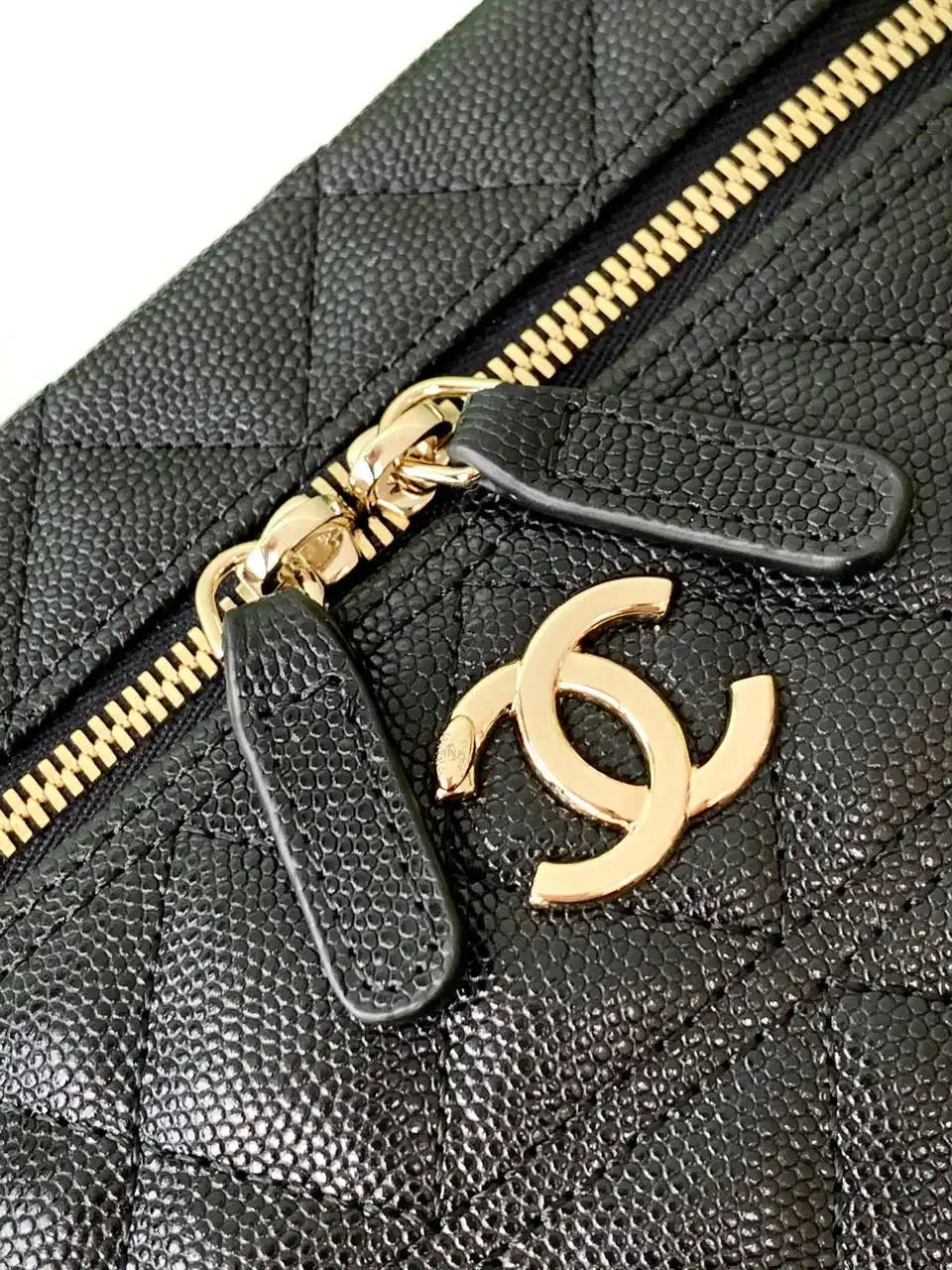 Chanel 25C Vanity with Chain Grained Calfskin AP4407 Black