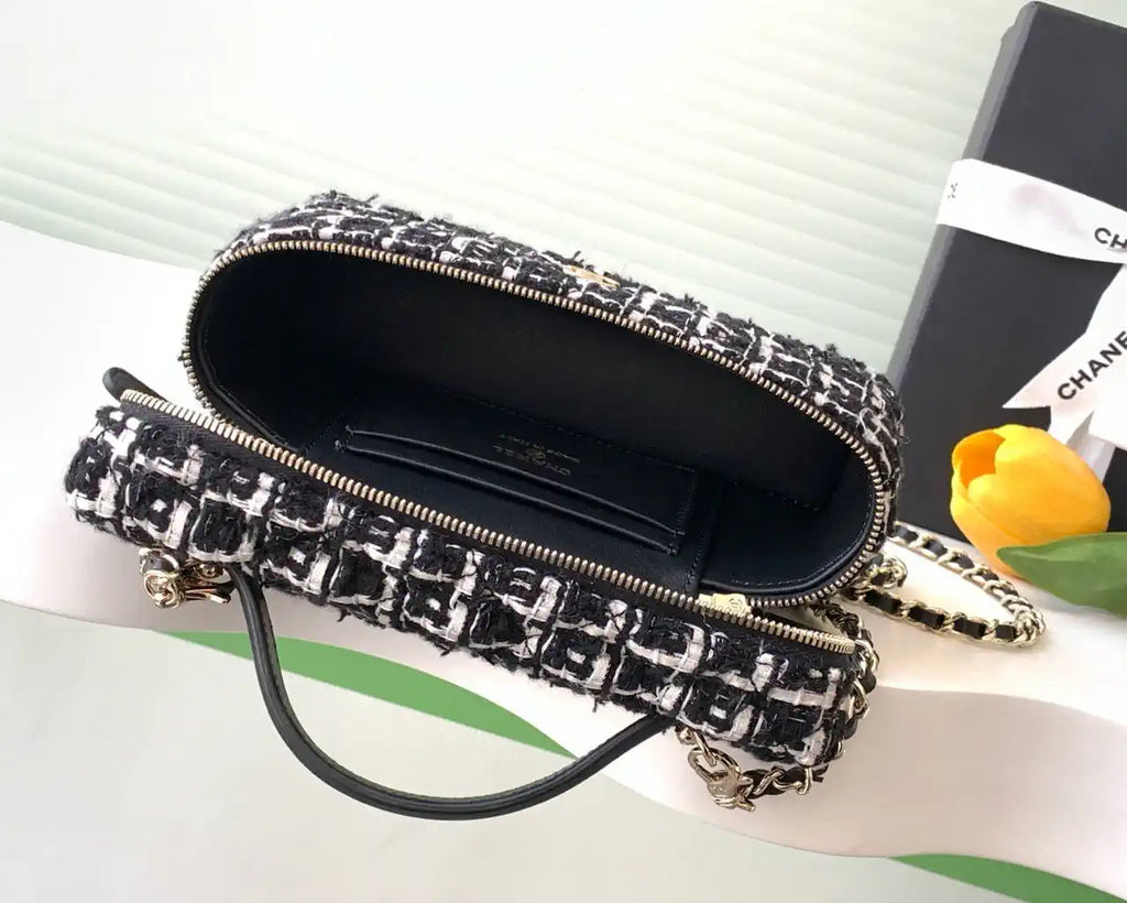 Chanel 25C Vanity with Chain Canvas AP4407 Black &white