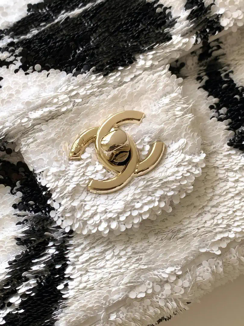 Chanel 25K Evening Butterfly White sequin mini AS4561 Lambskin Bag