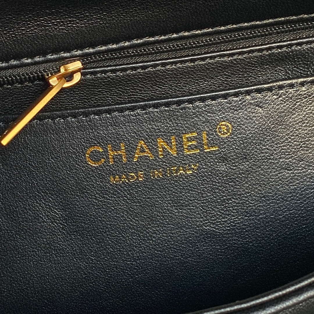 Chanel 25P AS5352  Mini Flap Bag Shiny Lambskin  Imitation Pearls & Gold-Tone Metal Black