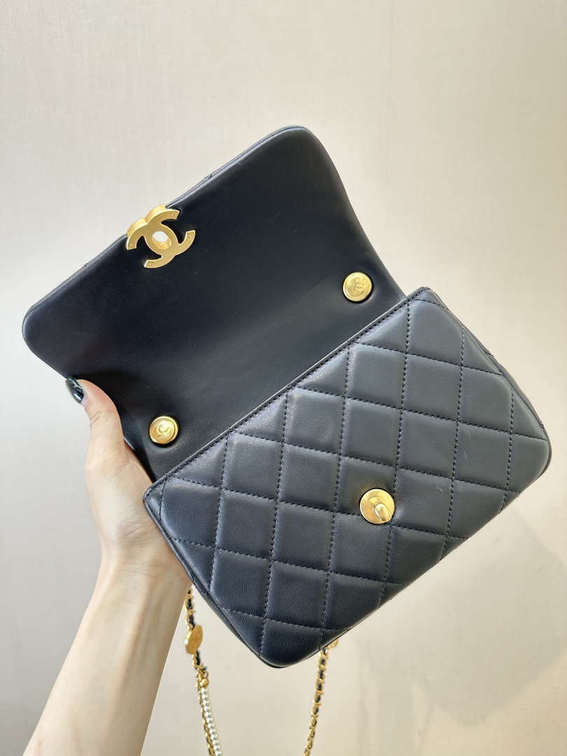 Chanel 25P AS5352  Mini Flap Bag Shiny Lambskin  Imitation Pearls & Gold-Tone Metal Black