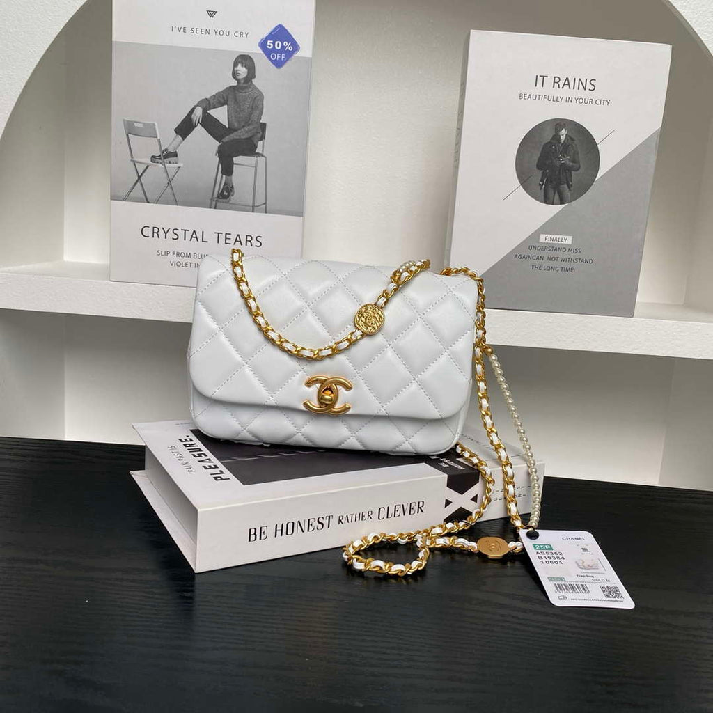Chanel 25P AS5352  Mini Flap Bag Shiny Lambskin  Imitation Pearls & Gold-Tone Metal White
