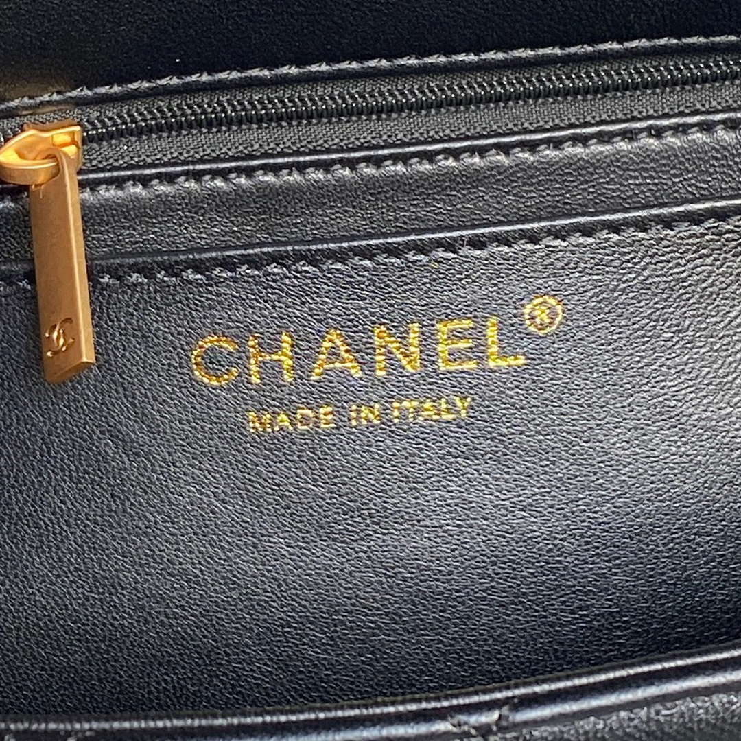 Chanel 25P AS5353 Flap Bag Shiny Lambskin  Imitation Pearls & Gold-Tone Metal Black