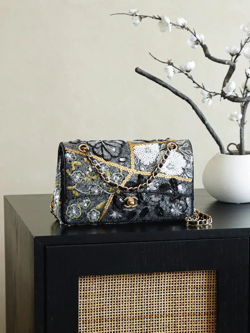 Chanel 25S A01112  Evening Bag Lambskin Black & White sequins