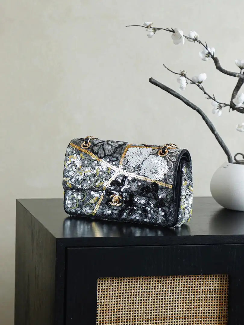 Chanel 25S A01112  Evening Bag Lambskin Black & White sequins