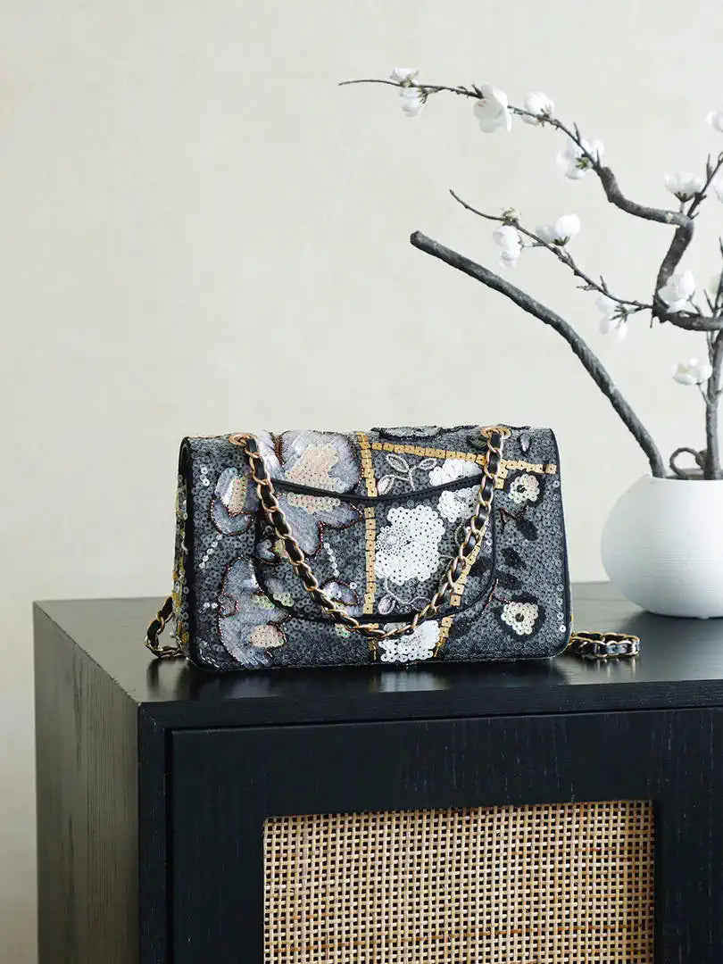 Chanel 25S A01112  Evening Bag Lambskin Black & White sequins