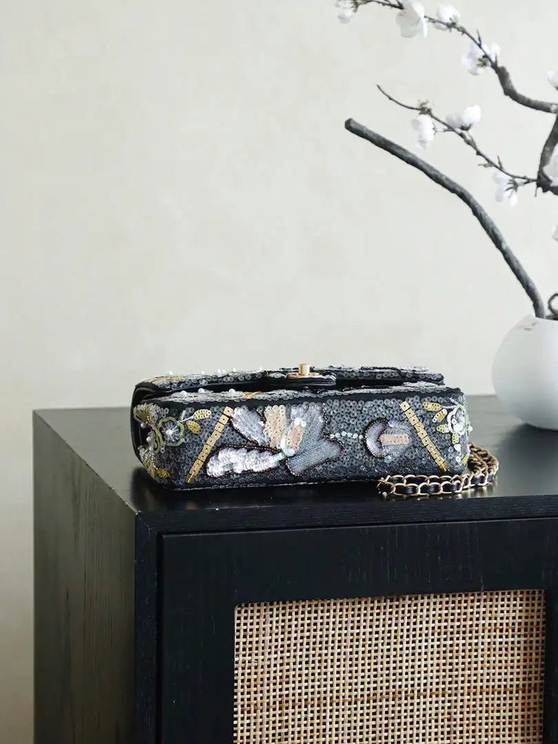 Chanel 25S A01112  Evening Bag Lambskin Black & White sequins