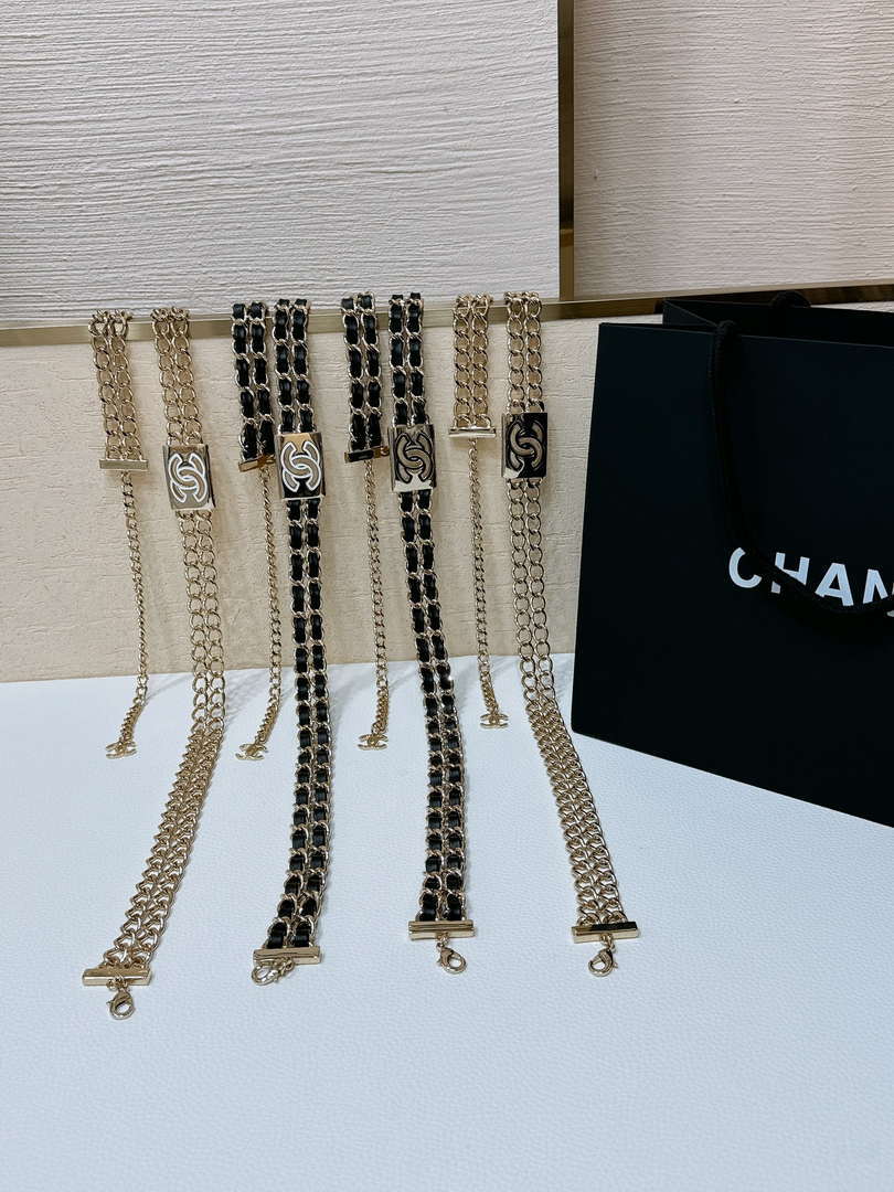 Chanel 25S Chain Belt Metal and Resin Black and White AA0900