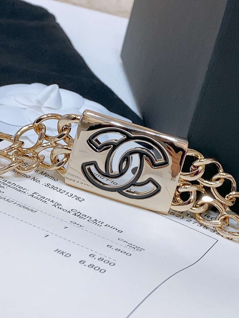 Chanel 25S Chain Belt Metal and Resin Black and White AA0900