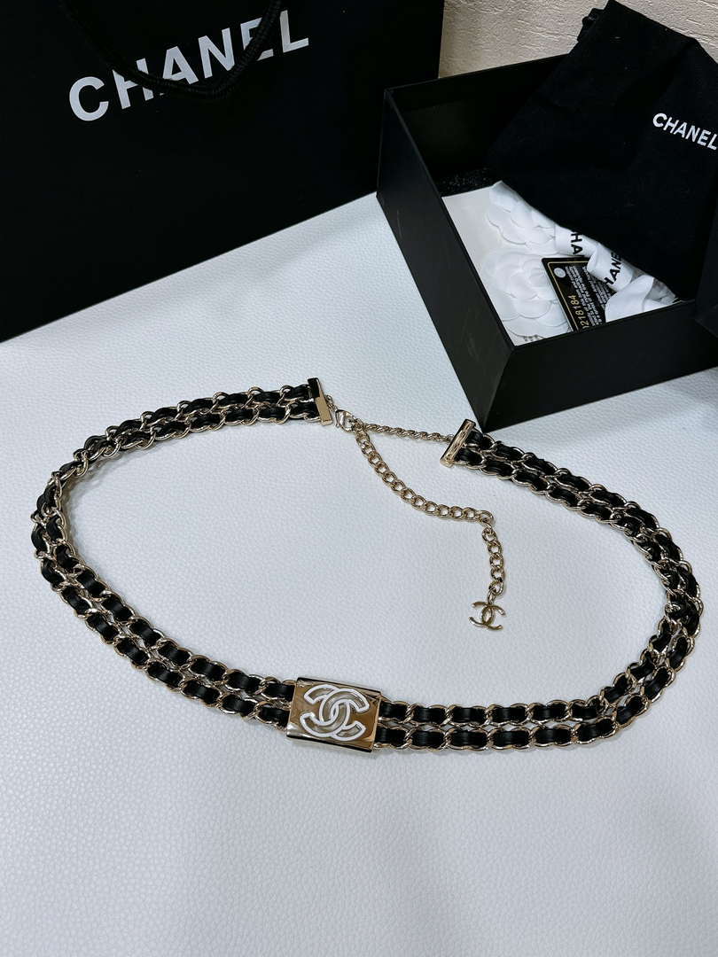 Chanel 25S Chain Belt Metal and Resin Black and White AA0903
