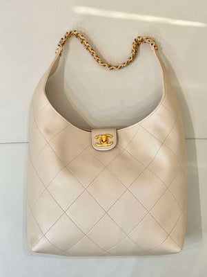 Chanel 25P AS5425 Large Hobo Handbag Shiny Lambskin & Gold-Tone Metal Apricot - Default Title - View 1