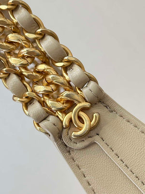 Chanel 25P AS5425 Large Hobo Handbag Shiny Lambskin & Gold-Tone Metal Apricot - Default Title - View 16
