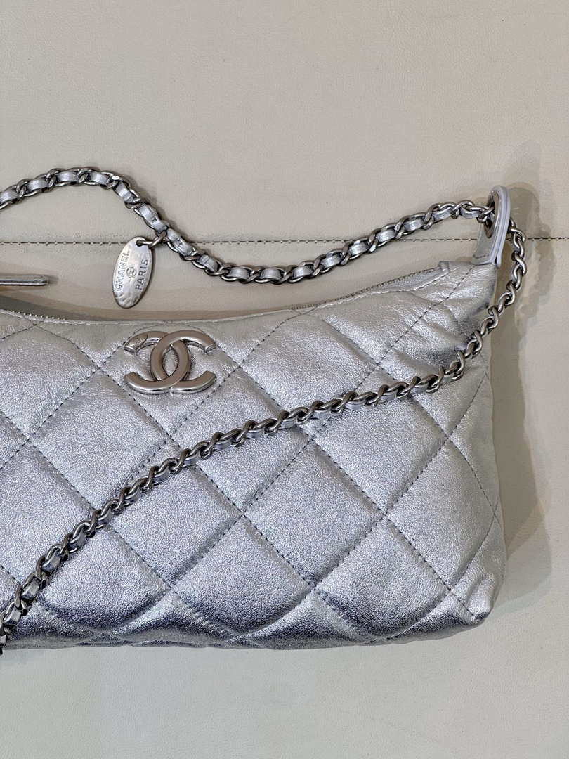 Chanel 25SS AS5528 Hobo Handbag in Lambskin Silver