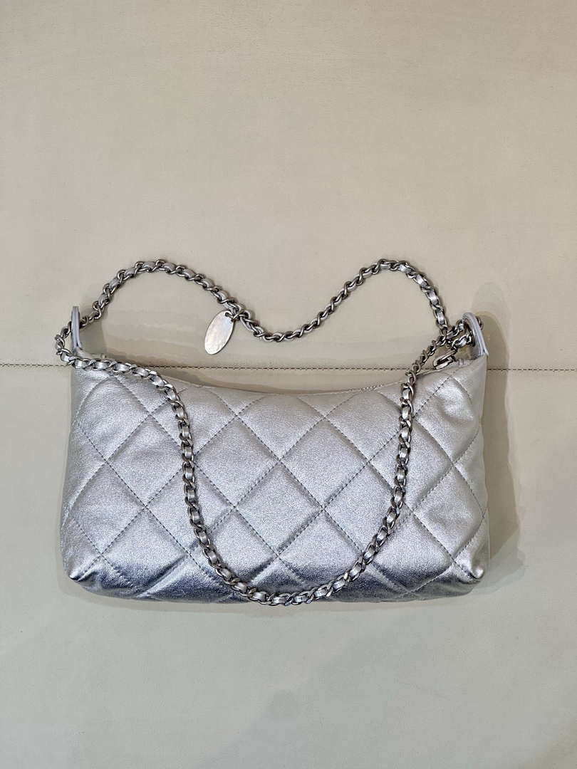 Chanel 25SS AS5528 Hobo Handbag in Lambskin Silver
