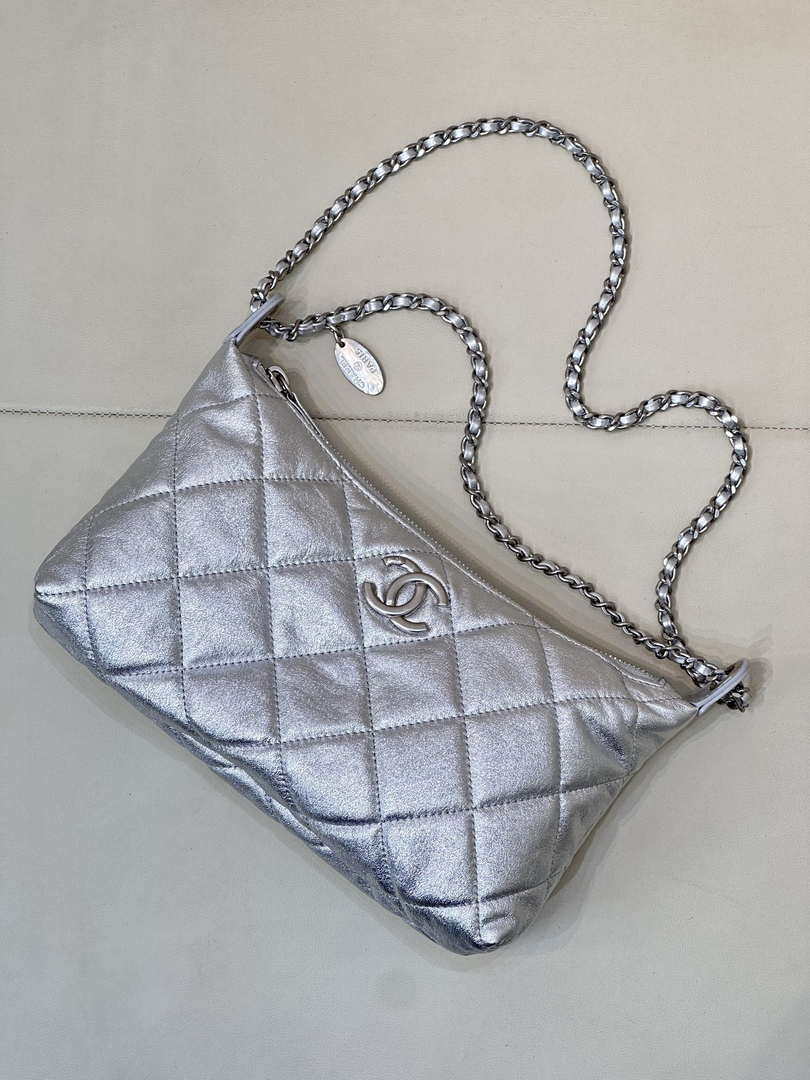 Chanel 25SS AS5528 Hobo Handbag in Lambskin Silver