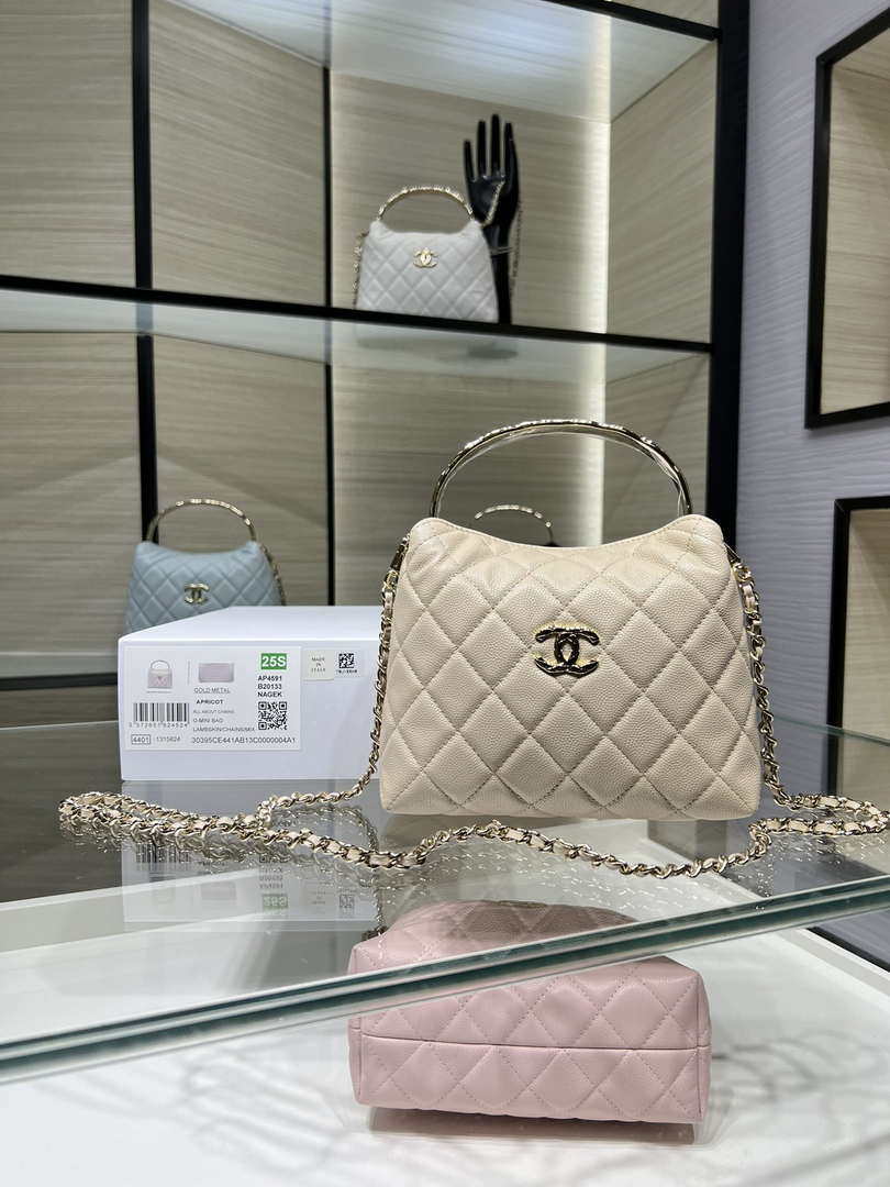 Chanel 25SS Crush With handle box Bag Lambskin AP4591 Apricot
