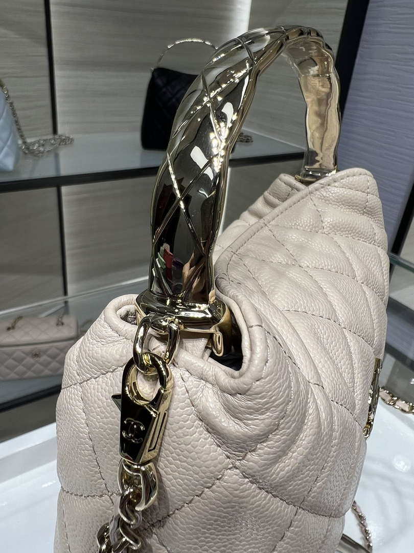 Chanel 25SS Crush With handle box Bag Lambskin AP4591 Apricot