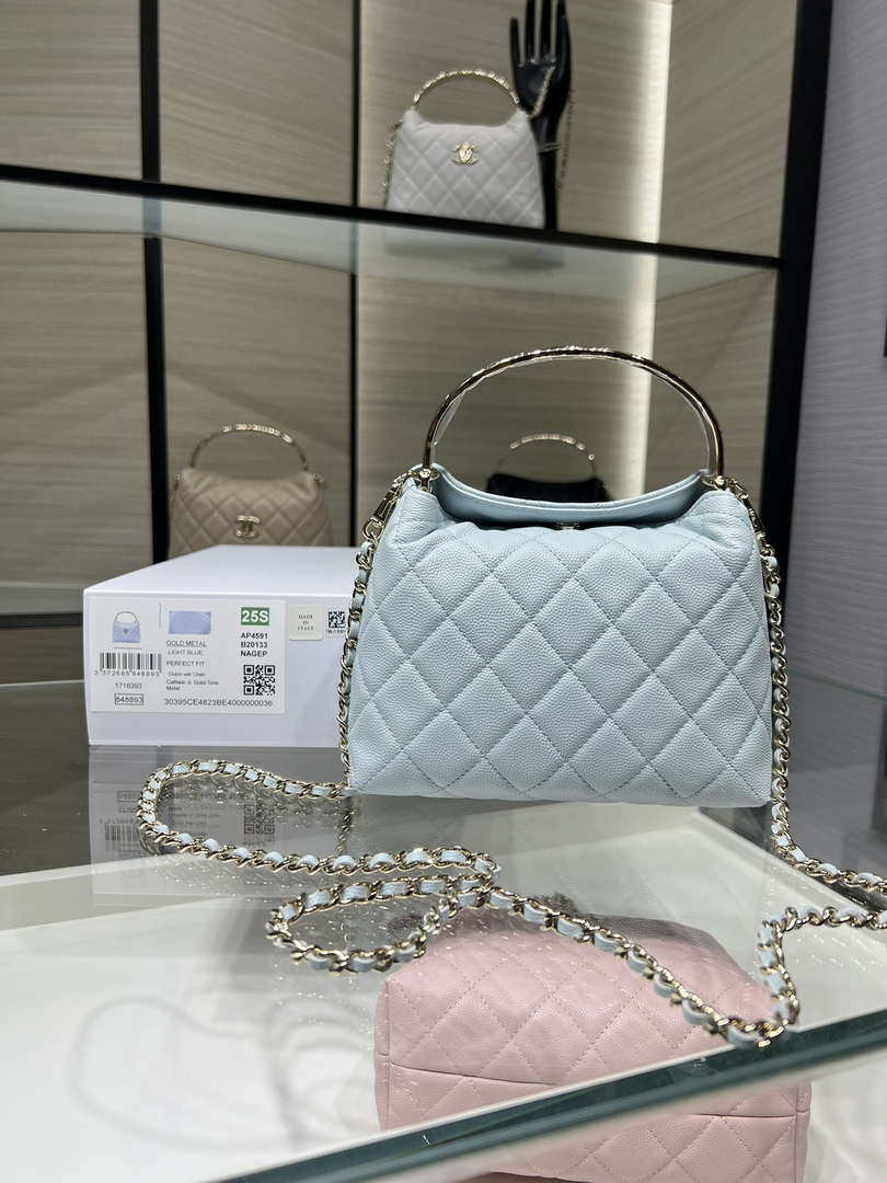 Chanel 25SS Crush With handle box Bag Lambskin AP4591 Blue